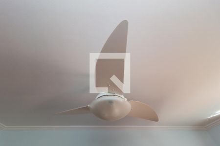 Casa à venda com 130m², 4 quartos e 4 vagasDetalhe - Suíte 2