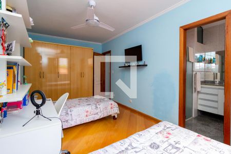 Casa à venda com 130m², 4 quartos e 4 vagasSuíte 3