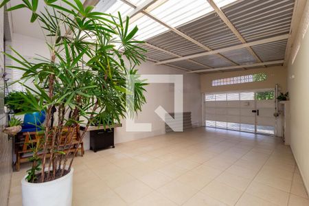 Casa à venda com 130m², 4 quartos e 4 vagasGaragem