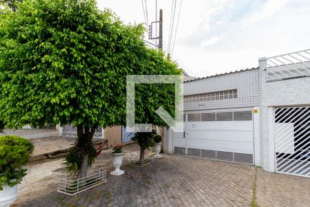 Casa à venda com 130m², 4 quartos e 4 vagasFachada