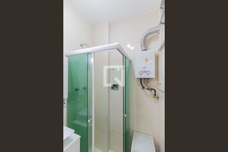 Banheiro de kitnet/studio para alugar com 1 quarto, 25m² em Botafogo, Rio de Janeiro