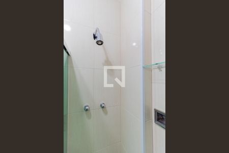 Banheiro de kitnet/studio para alugar com 1 quarto, 25m² em Botafogo, Rio de Janeiro