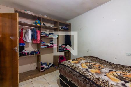 Casa à venda com 200m², 3 quartos e 2 vagas Casa à venda com 200m², 3 quartos e 2 vagasQuarto 4