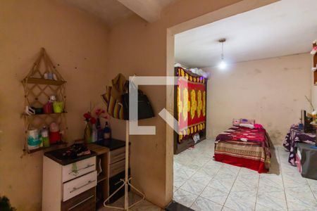 Casa à venda com 200m², 3 quartos e 2 vagas Casa à venda com 200m², 3 quartos e 2 vagasQuarto 4