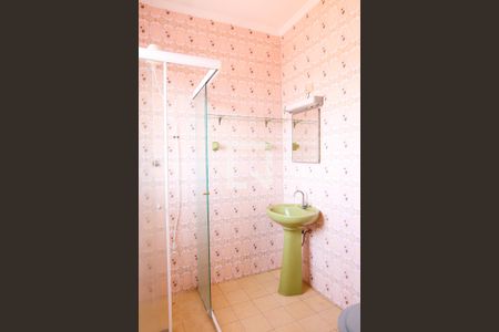 Casa para alugar com 124m², 3 quartos e 4 vagas Casa para alugar com 124m², 3 quartos e 4 vagasBanheiro da Suite