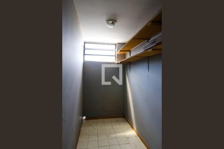 Garagem de casa à venda com 3 quartos, 124m² em Jardim Santo Antônio, Santo André