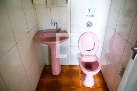 Casa para alugar com 124m², 3 quartos e 4 vagas Casa para alugar com 124m², 3 quartos e 4 vagasBanheiro da Garagem