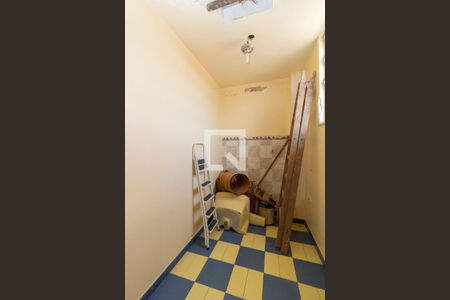 Casa à venda com 380m², 4 quartos e 5 vagasQuarto de serviço