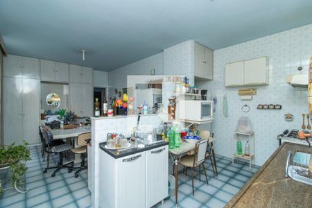 Casa à venda com 380m², 4 quartos e 5 vagasCozinha