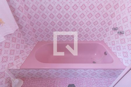 Casa à venda com 380m², 4 quartos e 5 vagasBanheiro Suíte