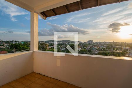 Casa para alugar com 410m², 5 quartos e 4 vagas Casa para alugar com 410m², 5 quartos e 4 vagasSacada