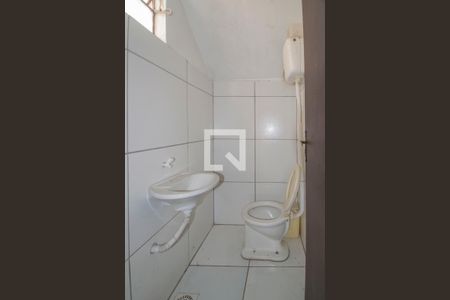 Casa para alugar com 410m², 5 quartos e 4 vagas Casa para alugar com 410m², 5 quartos e 4 vagasLavabo da Garagem