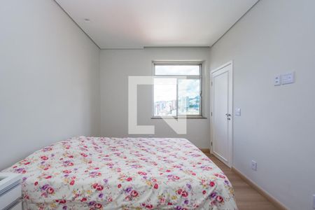 Apartamento à venda com 250m², 4 quartos e 2 vagasSuíte 