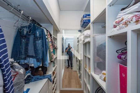 Apartamento à venda com 250m², 4 quartos e 2 vagasCloset da suíte