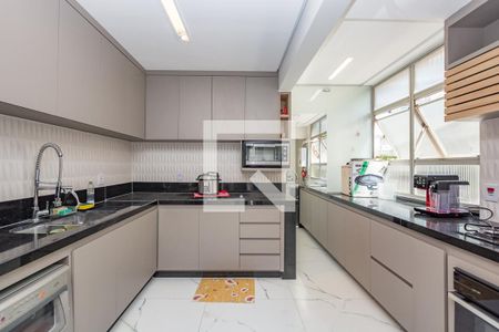 Apartamento à venda com 250m², 4 quartos e 2 vagasCozinha
