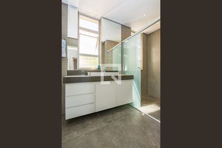 Apartamento à venda com 250m², 4 quartos e 2 vagasBanheiro Social