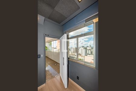 Apartamento à venda com 250m², 4 quartos e 2 vagasQuarto 4