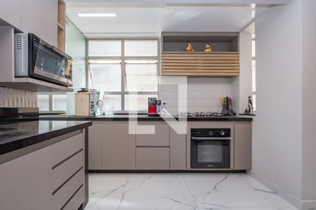 Apartamento à venda com 250m², 4 quartos e 2 vagasCozinha