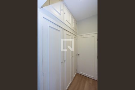 Apartamento à venda com 250m², 4 quartos e 2 vagasSuíte