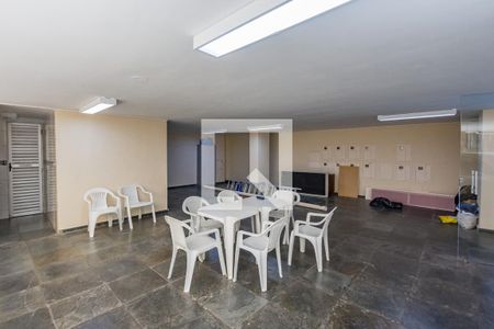 Apartamento à venda com 250m², 4 quartos e 2 vagasSalão de Festas