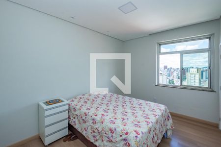 Apartamento à venda com 250m², 4 quartos e 2 vagasSuíte 