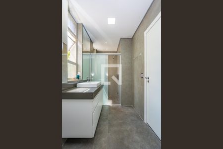 Apartamento à venda com 250m², 4 quartos e 2 vagasBanheiro Social