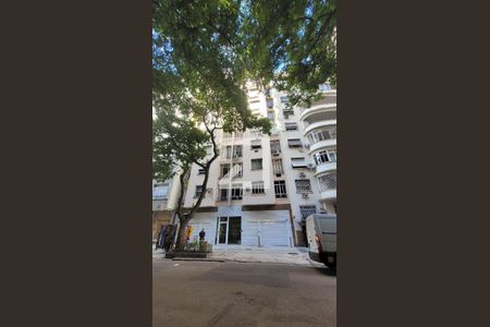 Apartamento para alugar com 104m², 2 quartos e 1 vagaFachada