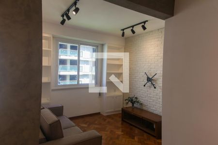 Sala 1 de apartamento para alugar com 2 quartos, 104m² em Copacabana, Rio de Janeiro