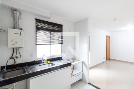 Apartamento à venda com 42m², 2 quartos e 1 vaga Apartamento à venda com 42m², 2 quartos e 1 vagaCozinha e Área de Serviço