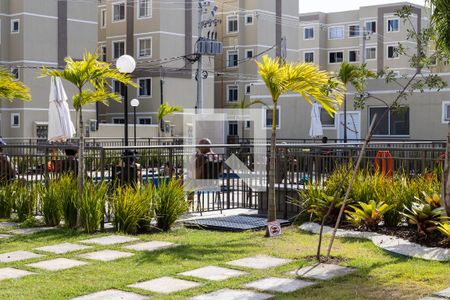 Apartamento à venda com 42m², 2 quartos e 1 vaga Apartamento à venda com 42m², 2 quartos e 1 vagaÁrea comum - Piscina
