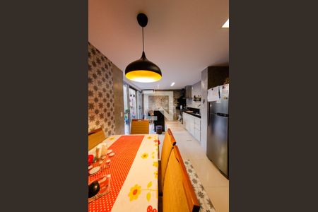 Cozinha de casa de condomínio à venda com 3 quartos, 122m² em Jardim America, Belo Horizonte