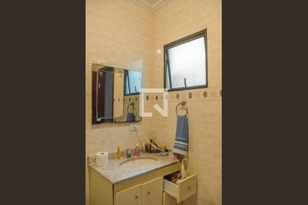 Casa à venda com 170m², 3 quartos e 2 vagas Casa à venda com 170m², 3 quartos e 2 vagasBanheiro