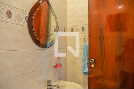 Casa à venda com 170m², 3 quartos e 2 vagas Casa à venda com 170m², 3 quartos e 2 vagasLavabo