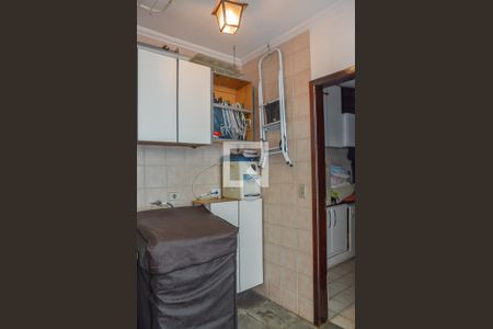 Casa à venda com 170m², 3 quartos e 2 vagas Casa à venda com 170m², 3 quartos e 2 vagasÁrea de Serviço