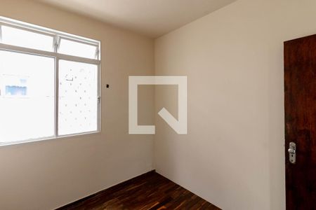 Quarto 1 de apartamento para alugar com 3 quartos, 70m² em Padre Eustáquio, Belo Horizonte