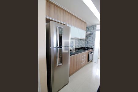 Apartamento para alugar com 72m², 2 quartos e 2 vagas Apartamento para alugar com 72m², 2 quartos e 2 vagasCozinha