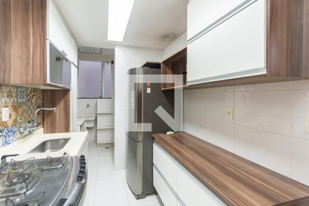 Apartamento para alugar com 77m², 2 quartos e sem vagaCozinha e Área de Serviço