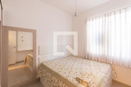 Apartamento para alugar com 77m², 2 quartos e sem vagaQuarto