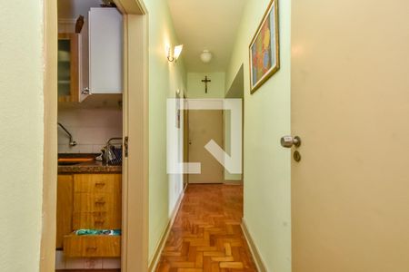 Corredor de apartamento para alugar com 3 quartos, 96m² em Vila Buarque, São Paulo