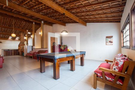 Casa à venda com 285m², 2 quartos e 4 vagas Casa à venda com 285m², 2 quartos e 4 vagasÁrea de lazer