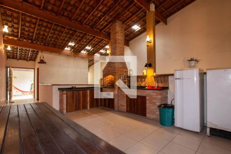 Casa à venda com 285m², 2 quartos e 4 vagas Casa à venda com 285m², 2 quartos e 4 vagasÁrea de lazer