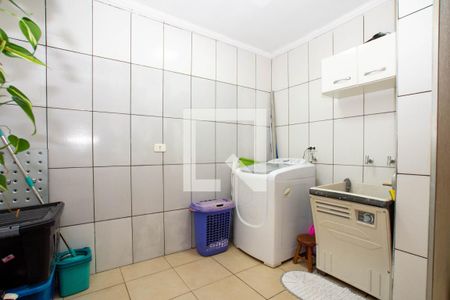 Casa à venda com 285m², 2 quartos e 4 vagas Casa à venda com 285m², 2 quartos e 4 vagasÁrea de Serviço