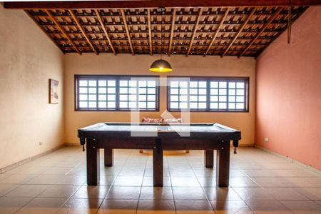 Casa à venda com 285m², 2 quartos e 4 vagas Casa à venda com 285m², 2 quartos e 4 vagasÁrea de lazer