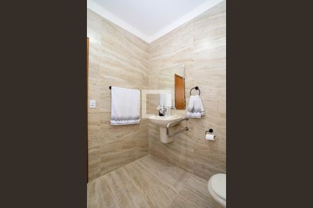 Casa à venda com 285m², 2 quartos e 4 vagas Casa à venda com 285m², 2 quartos e 4 vagasBanheiro da Suíte