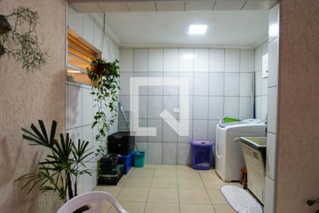 Casa à venda com 285m², 2 quartos e 4 vagas Casa à venda com 285m², 2 quartos e 4 vagasÁrea de Serviço