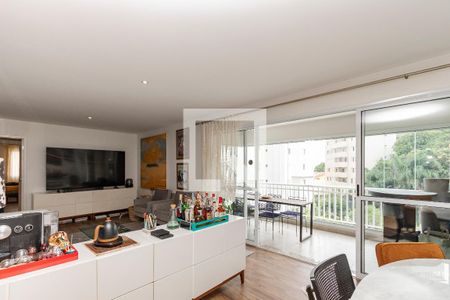 Apartamento à venda com 121m², 3 quartos e 2 vagas Apartamento à venda com 121m², 3 quartos e 2 vagasSala