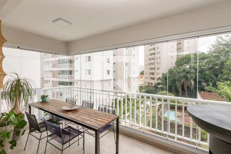 Apartamento à venda com 121m², 3 quartos e 2 vagas Apartamento à venda com 121m², 3 quartos e 2 vagasVaranda