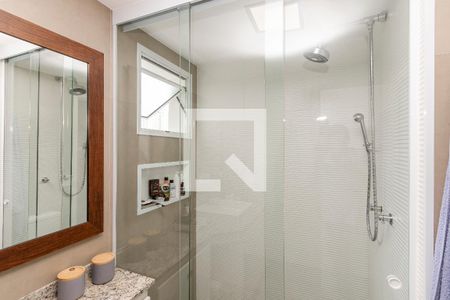 Apartamento à venda com 121m², 3 quartos e 2 vagas Apartamento à venda com 121m², 3 quartos e 2 vagasBanheiro da Suíte