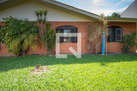 Casa para alugar com 205m², 4 quartos e 4 vagasvista lateral