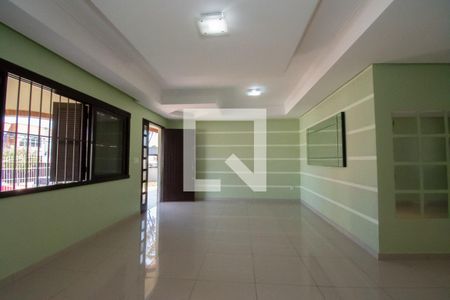 Casa para alugar com 205m², 4 quartos e 4 vagassala